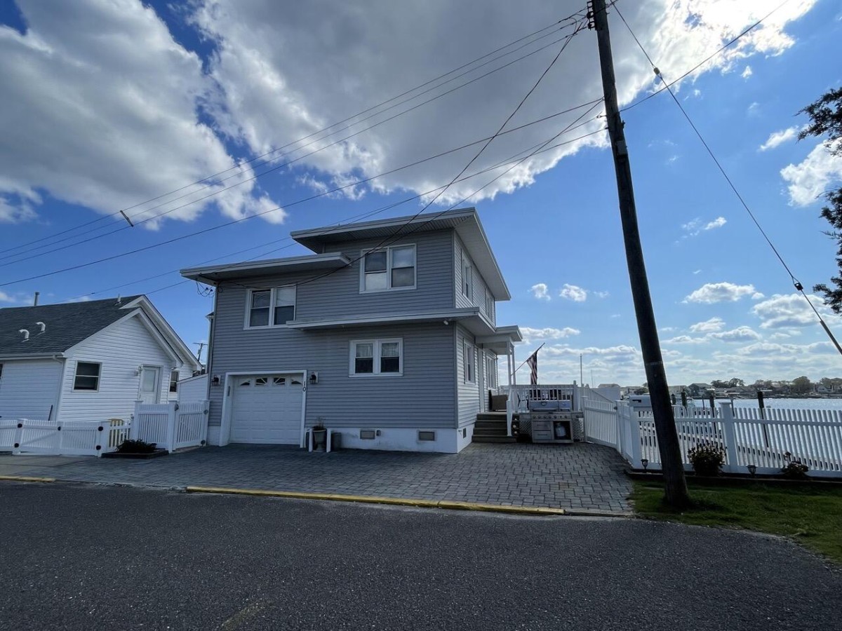 Barefoot Real Estate-10 Harvard Avenue-image-1