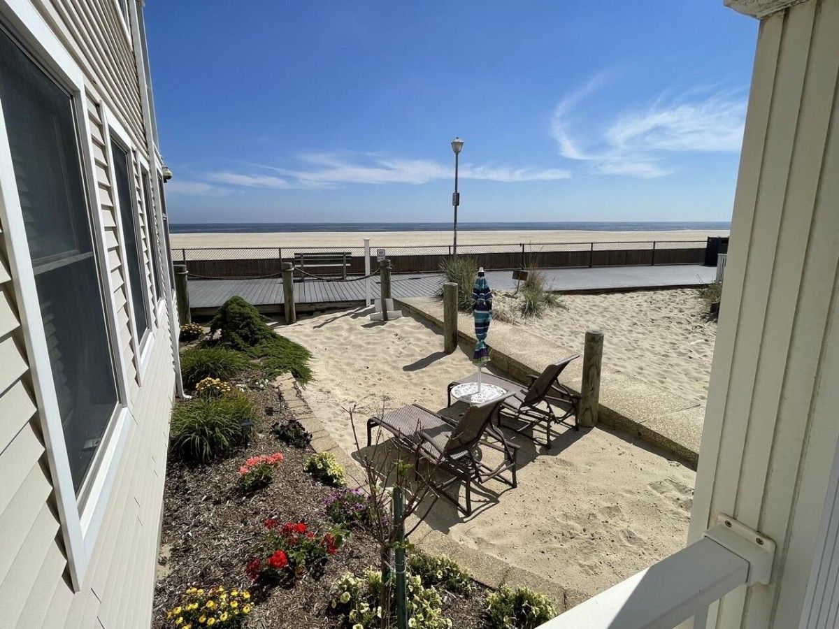 217 boardwalk place